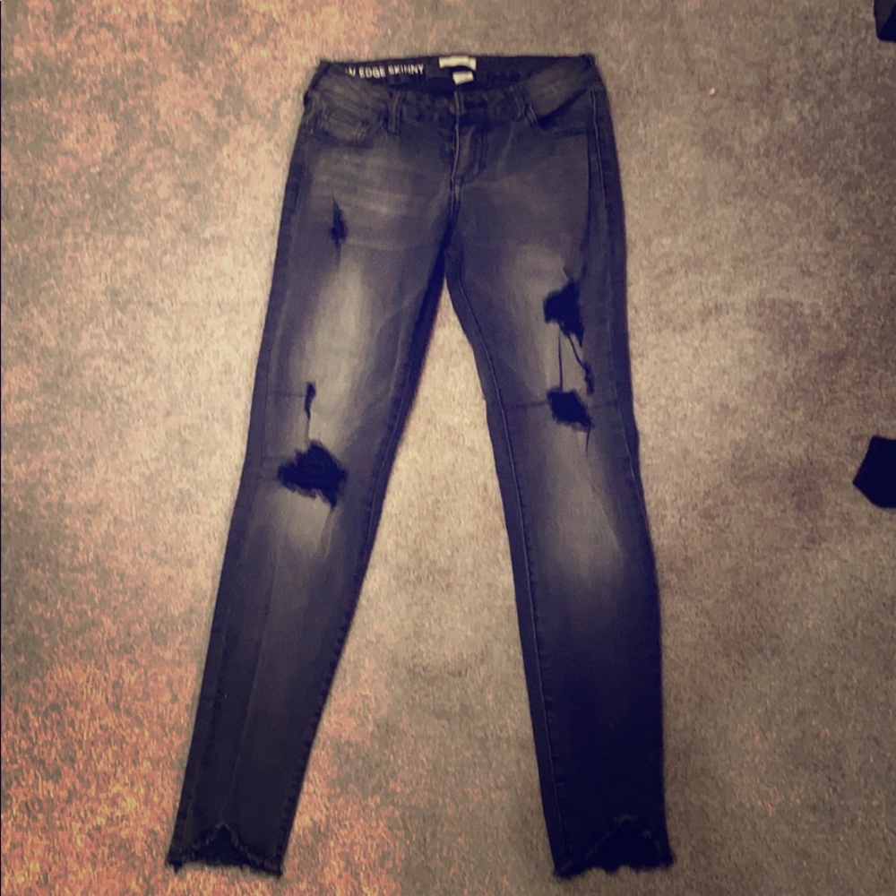 Edgy Distressed Black Cropped Skinny Jeans